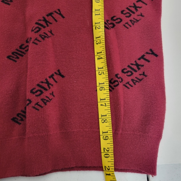 Sadie Lover Raspberry V Neck Sweater, size small - Picture 10 of 12